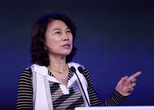 格力手机亮相瞄准智能家居 董明珠再战雷军
